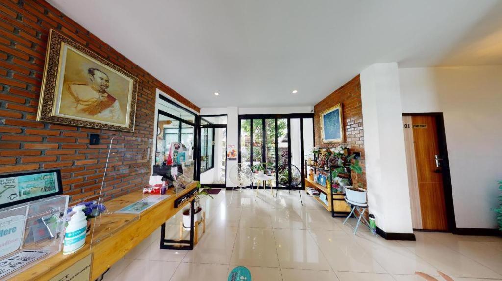 เดอะ คอนเน็ค เชียงใหม่ Hotel ภายนอก รูปภาพ