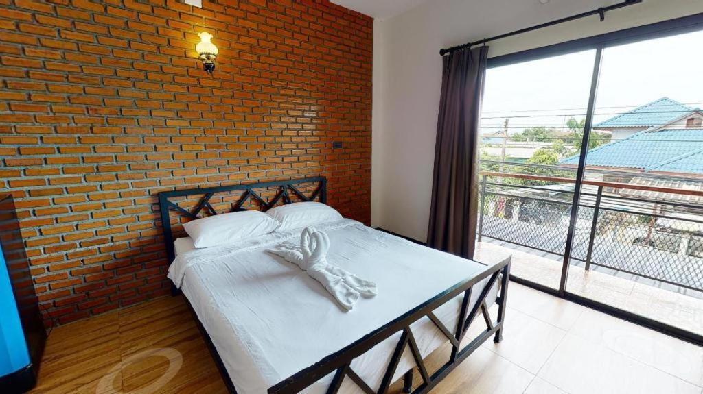 เดอะ คอนเน็ค เชียงใหม่ Hotel ภายนอก รูปภาพ