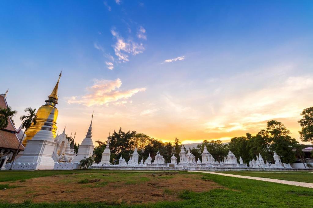 เดอะ คอนเน็ค เชียงใหม่ Hotel ภายนอก รูปภาพ