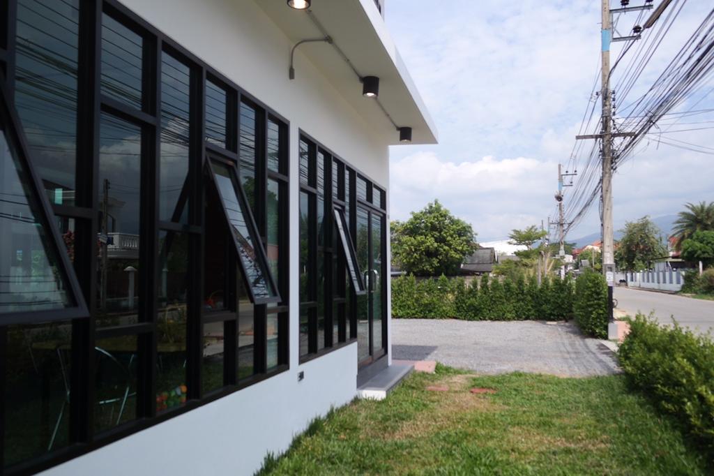 เดอะ คอนเน็ค เชียงใหม่ Hotel ภายนอก รูปภาพ